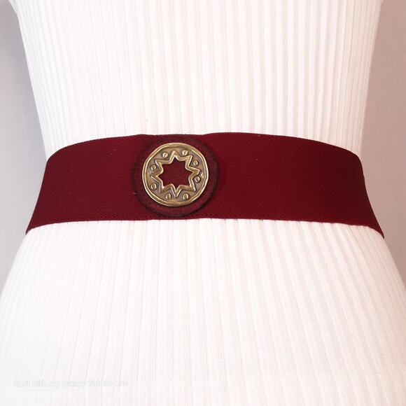 Vintage Audrey Jones Womens Suede Ends Elastic Belt 2X Waist BrassTone Conchos - Picture 3 of 10